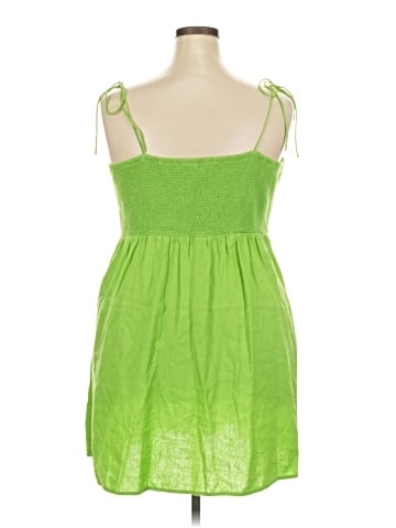 Old Navy Casual Dress (view 2)