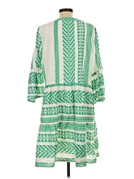 Accessorize Women's Clothing On Sale Up To 90% Off Retail | ThredUp