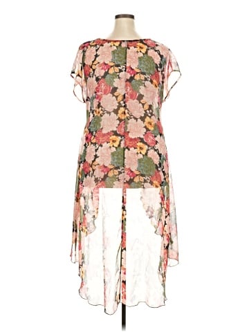 Cha Cha Vente Short Sleeve Blouse (view 2)