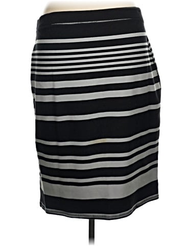 Old Navy Casual Skirt (view 2)