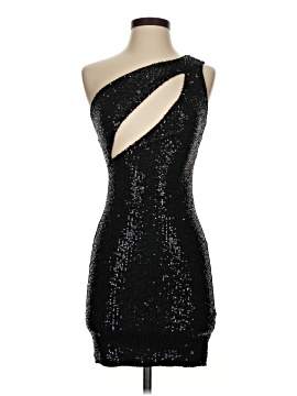 Fashion Nova Women's Dresses On Sale Up To 90% Off Retail | ThredUp