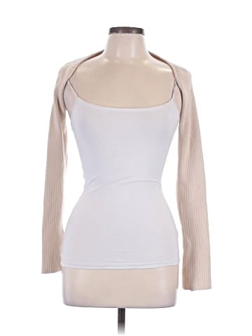 Isalis Shrug (view 1)