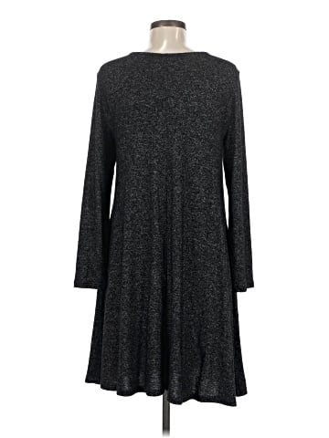 Old Navy Casual Dress (view 2)