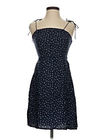 Old Navy Casual Dress (view 1)