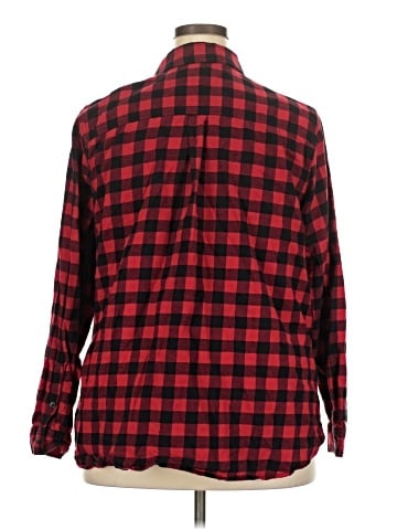 Croft & Barrow Long Sleeve Button-Down Shirt (view 2)