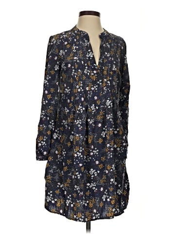 Old Navy Casual Dress (view 1)
