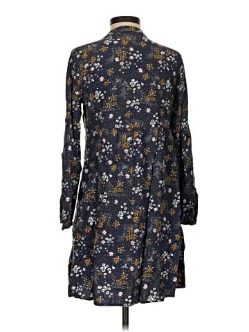 Old Navy Casual Dress (view 2)