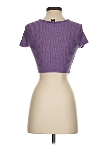 Shein Short Sleeve T-Shirt (view 2)