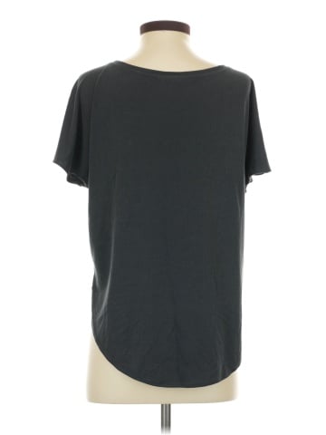 Victoria's Secret Short Sleeve T-Shirt (view 2)