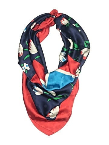 Echo Scarf (view 1)