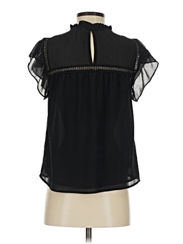 Essue Sleeveless Blouse (view 2)