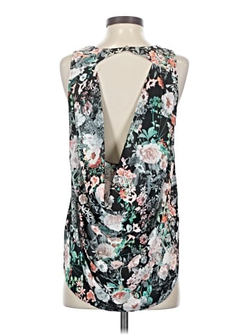 Leith Sleeveless Blouse (view 2)