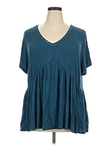 Lane Bryant Short Sleeve T-Shirt (view 1)