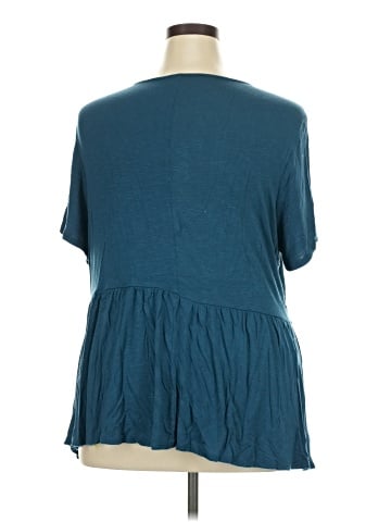 Lane Bryant Short Sleeve T-Shirt (view 2)