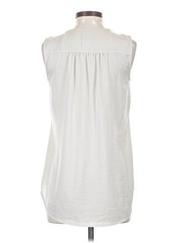 CAbi Sleeveless Button-Down Shirt (view 2)