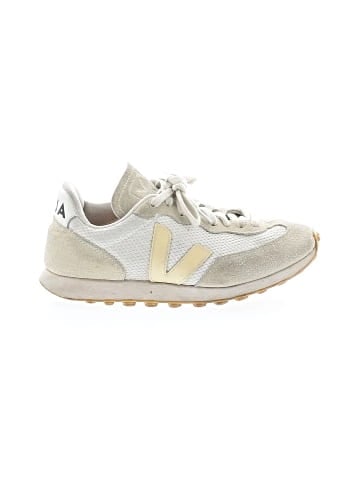 VEJA Sneakers (view 1)