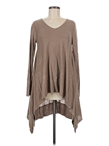 Cupio Pullover Sweater (view 1)