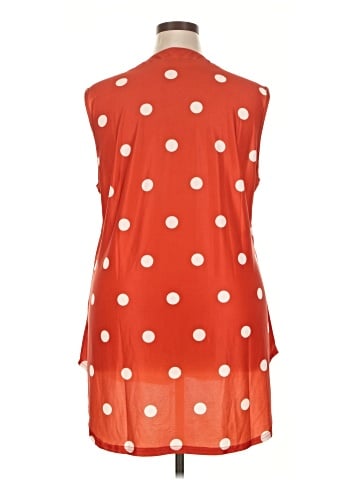 Lily by Firmiana Sleeveless Blouse (view 2)