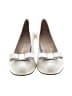 Salvatore Ferragamo Ivory Flats Size 12 (slim) - photo 2