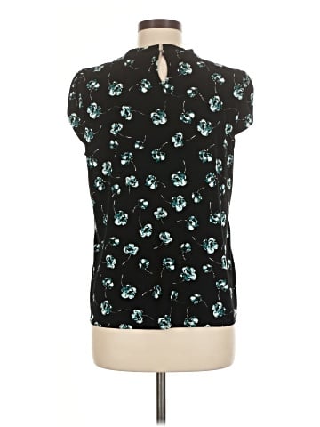 Elle Sleeveless Blouse (view 2)