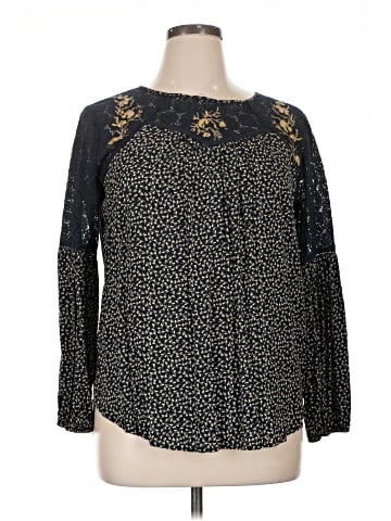 Weekend Suzanne Betro Long Sleeve Blouse (view 1)