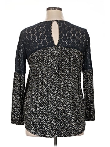 Weekend Suzanne Betro Long Sleeve Blouse (view 2)