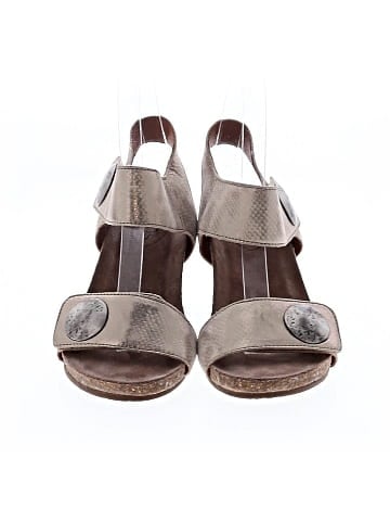 Taos Wedges (view 2)