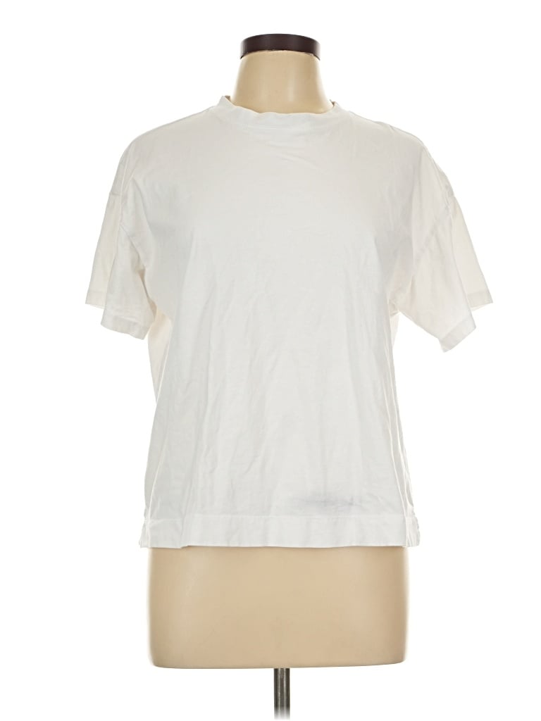 Pre-owned Old Navy Short Sleeve T-shirt In Ivory
