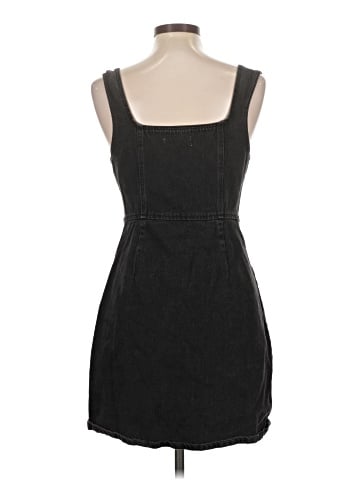 Urban Outfitters Casual Dress (view 2)