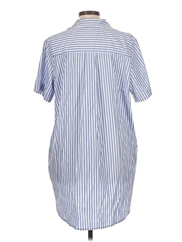 Abercrombie & Fitch Casual Dress (view 2)