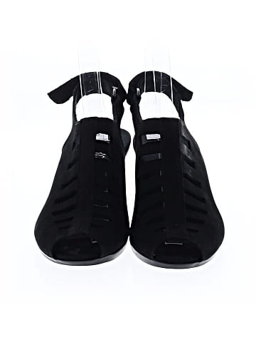 Munro American Heels (view 2)