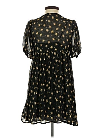 Urban Outfitters Casual Dress (view 2)