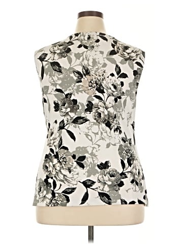 Elle Sleeveless Blouse (view 2)