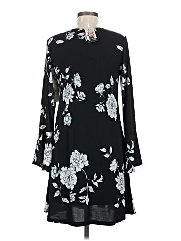 Karen Kane Casual Dress (view 2)