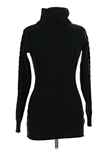 Rocorose Turtleneck Sweater (view 1)
