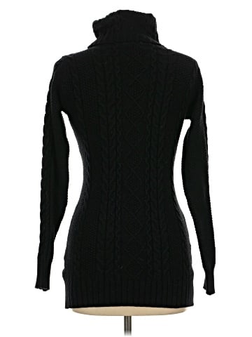 Rocorose Turtleneck Sweater (view 2)
