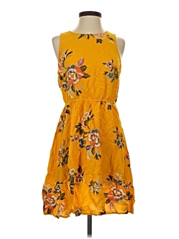 Old Navy Casual Dress (view 1)