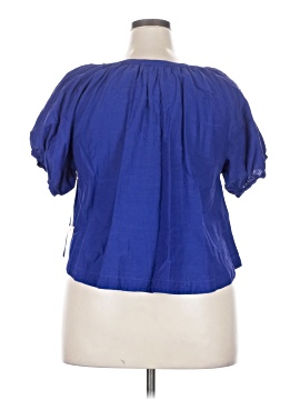 Rose & Crown Short Sleeve Blouse (view 2)