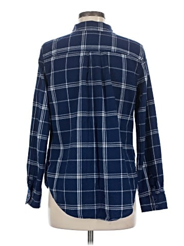 St. John's Bay Long Sleeve Button-Down Shirt (view 2)