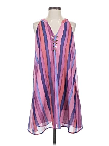 Chloe Oliver Casual Dress (view 1)