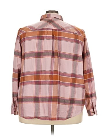 Maurices Long Sleeve Button-Down Shirt (view 2)