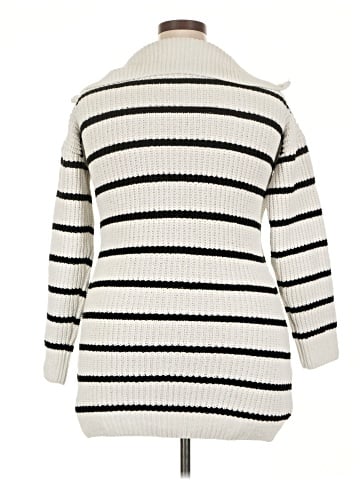 Derek Heart Pullover Sweater (view 2)
