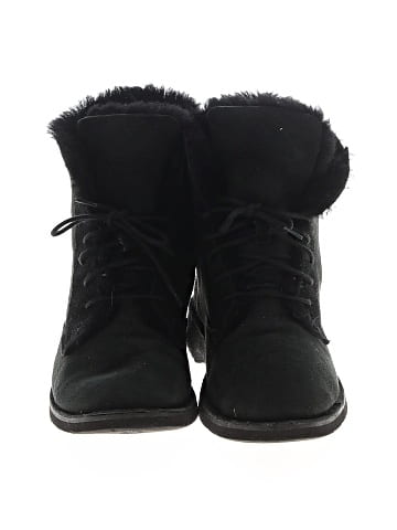 Ugg Boots (view 2)