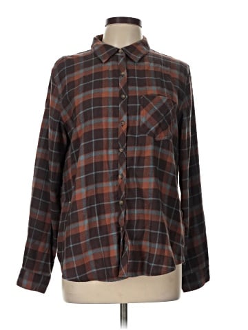 Maurices Long Sleeve Button-Down Shirt (view 1)