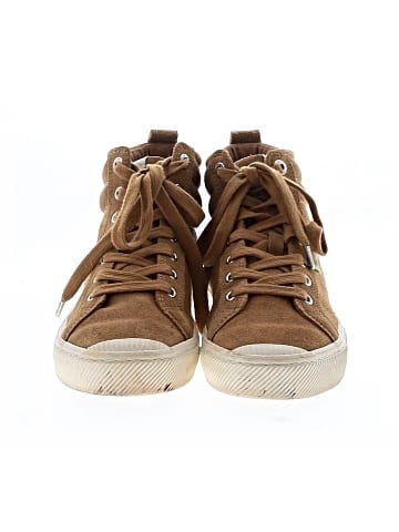 Cariuma Sneakers (view 2)