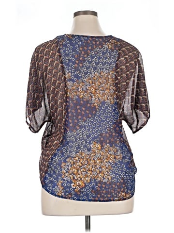 Xhilaration Short Sleeve Blouse (view 2)