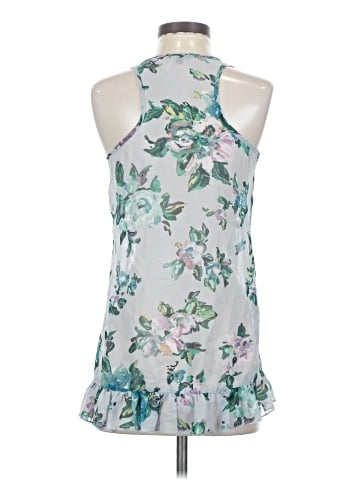 Lily Rose Sleeveless Blouse (view 2)