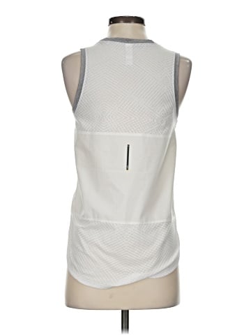 Lole Sleeveless T-Shirt (view 2)
