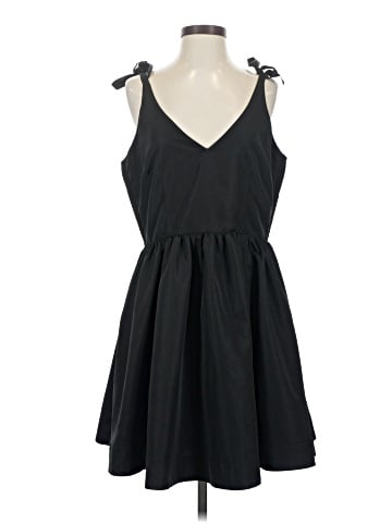 Old Navy Casual Dress (view 1)
