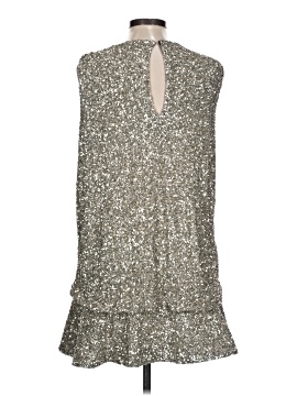 Zara Women's Dresses On Sale Up To 90% Off Retail | ThredUp